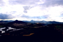 Výhled z Radobýlu na Píštanské jezero